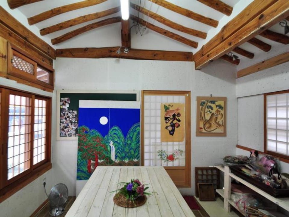 Gallery Jin Hanok Guesthouse Hotel in South Korea
