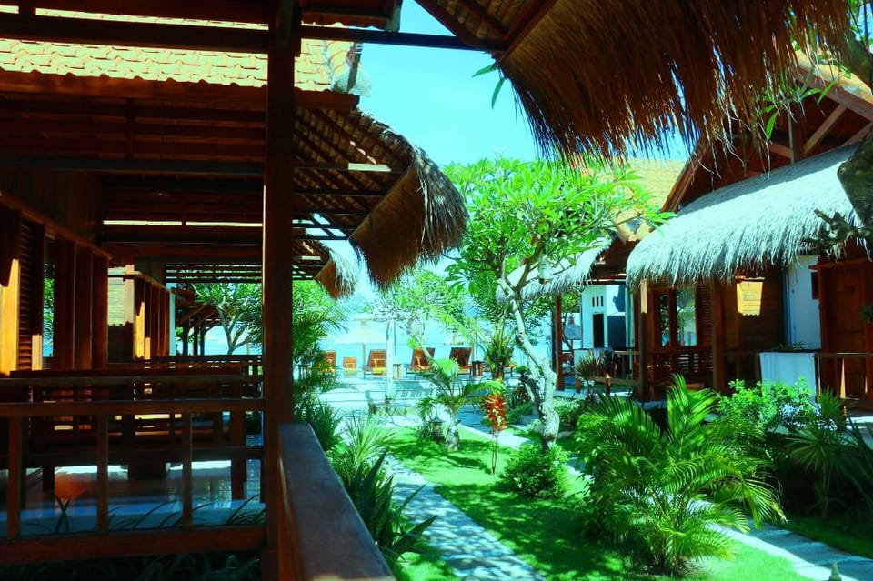 Pemedal Beach Resort Hotel in Nusapenida