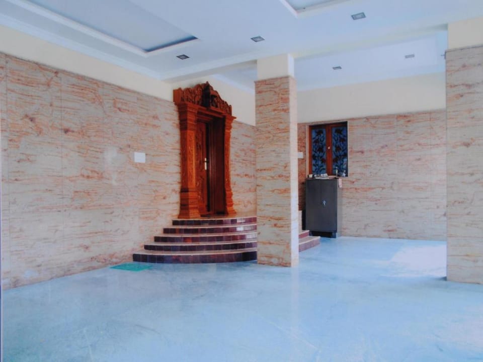 Royal Villas Luxury Serviced Apartments - Anna Nagar Apartment in Chennai