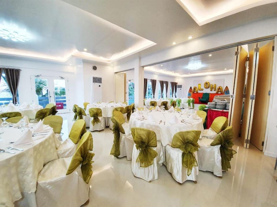 Casa Almarenzo Bed and Breakfast Resort Hotel in Bolinao