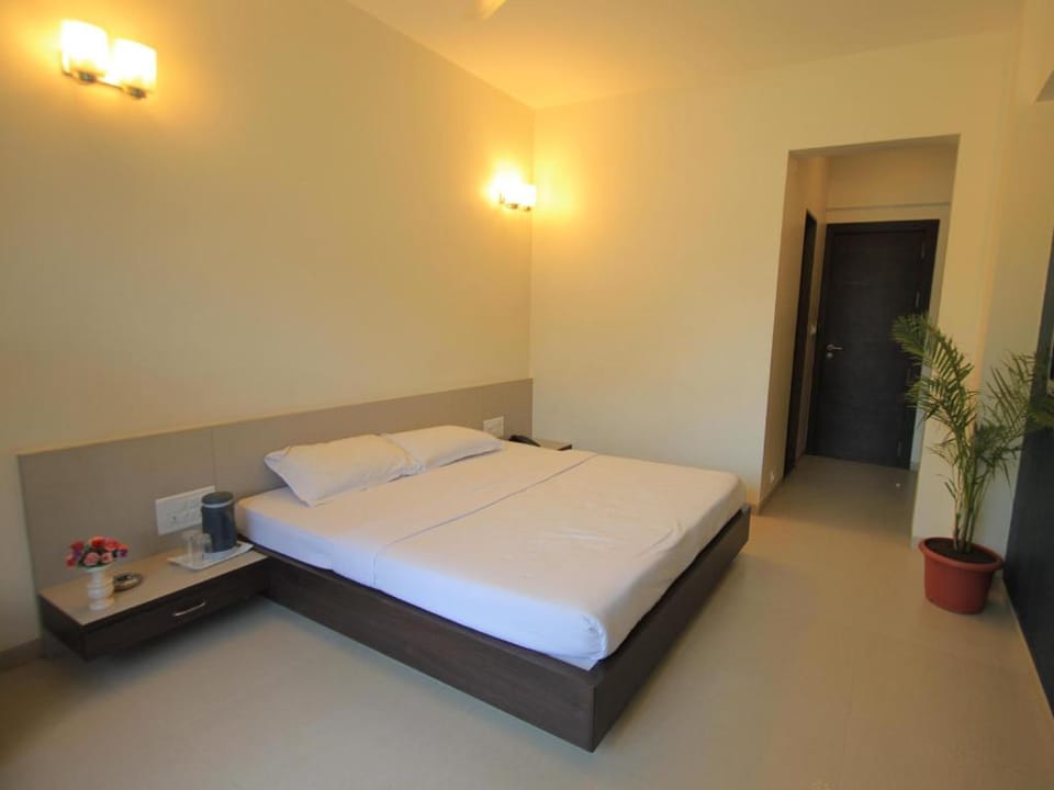 Hotel Sai Dwarka Palace Hotel in Maharashtra