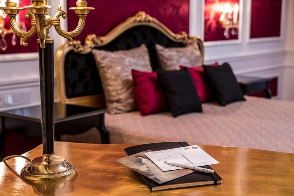 Schloß Schönbrunn Grand Suite Apartment in Vienna