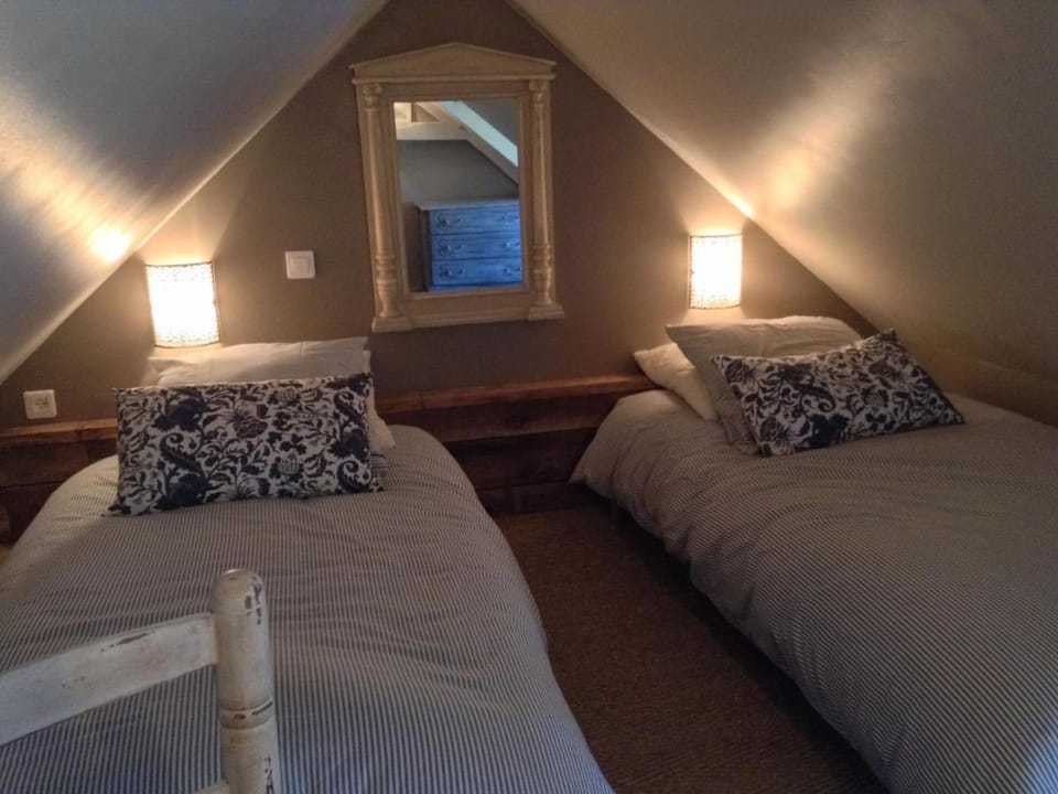 Domaine du Lieu des Brocs Bed and Breakfast in Normandy