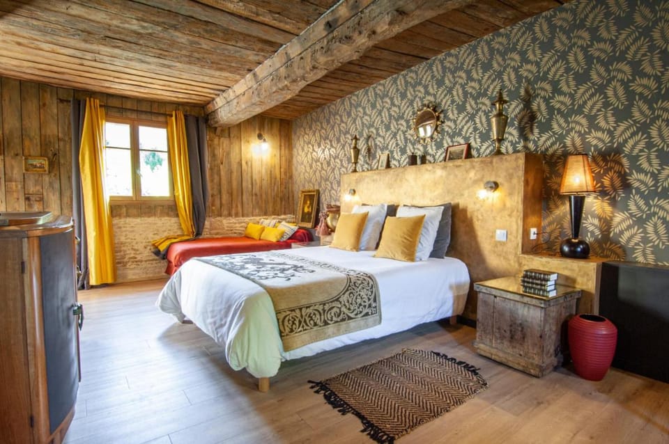 Domaine du Lieu des Brocs Bed and Breakfast in Normandy