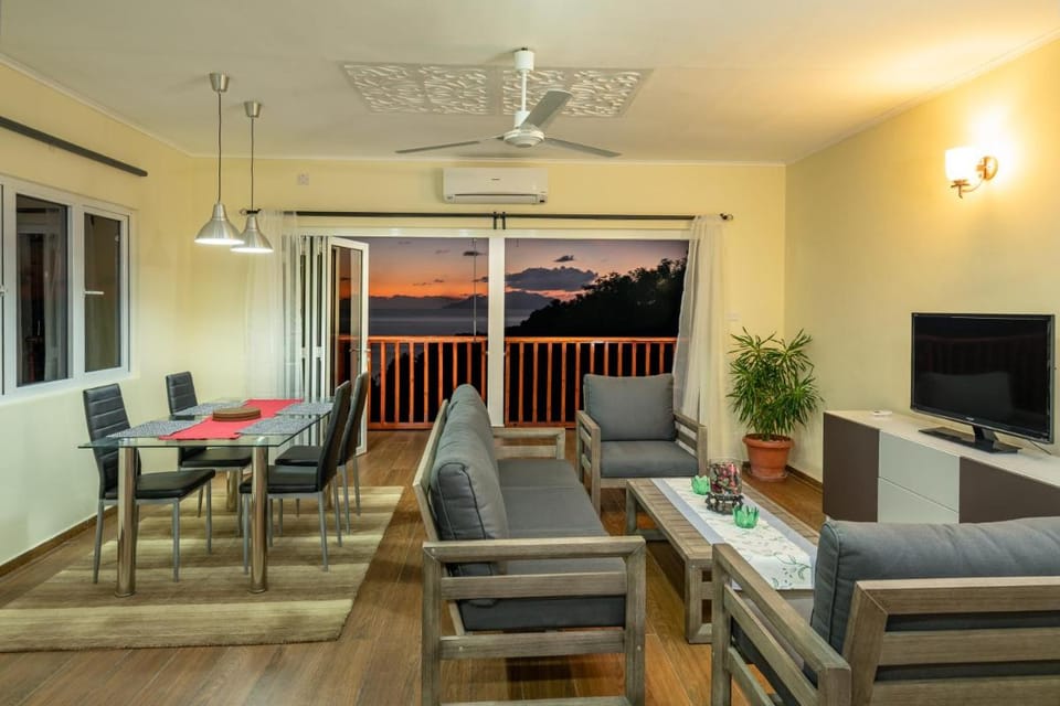 Glacis Heights Villa Bed and Breakfast in Africa