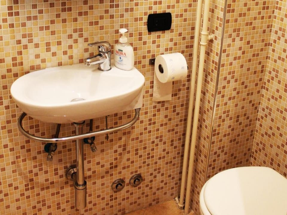 Porta Maggiore Guest House Hotel in Rome