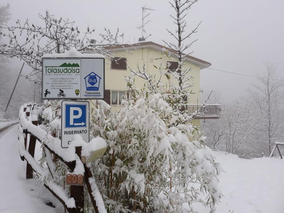 Tolasudolsa Rooms, Breakfast & Mountain Bike Bed and Breakfast in Liguria
