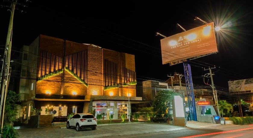 Berry Biz Hotel Hotel in Kuta