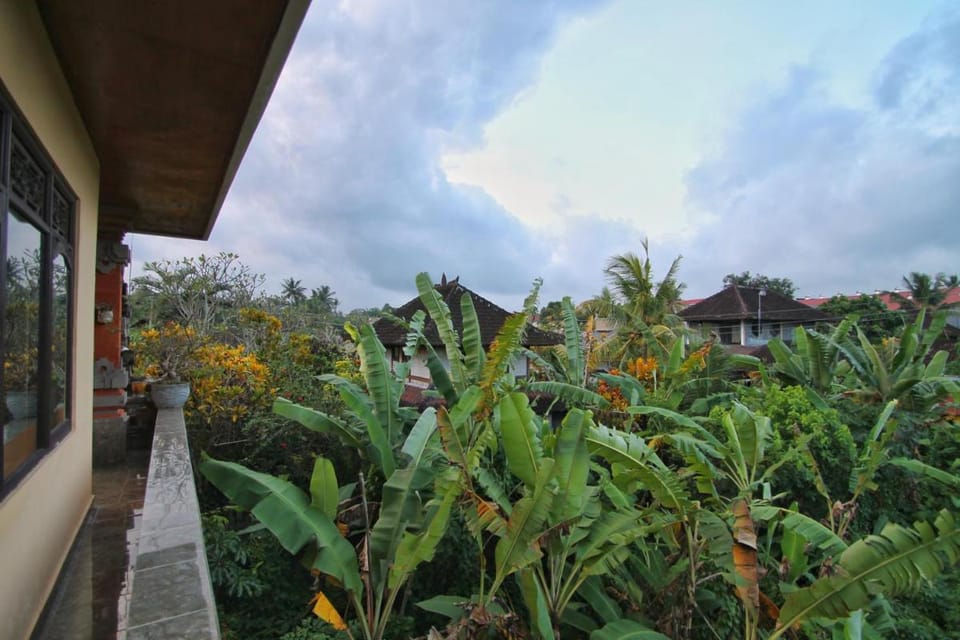 Suwar Bungalows Inn in Payangan