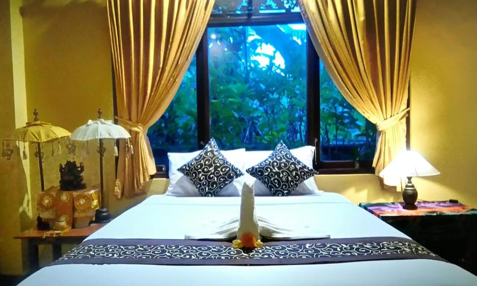 Suwar Bungalows Inn in Payangan