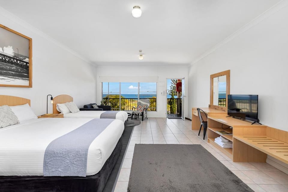 Coast Motel and Apartments Motel in Adelaide
