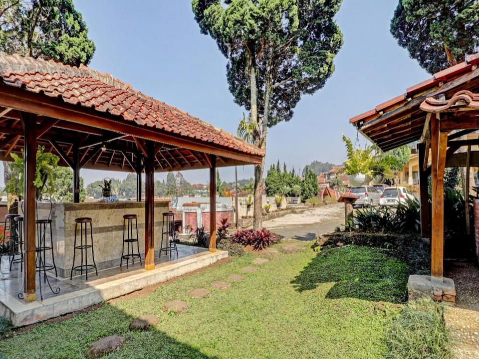 OYO 90582 Nur Alam Hotel Hotel in Lembang