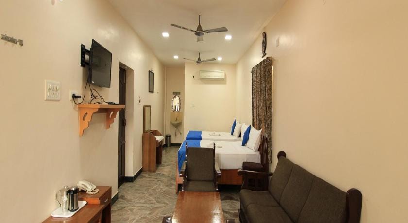 Hotel Rathnavel Towers Hotel in Chennai