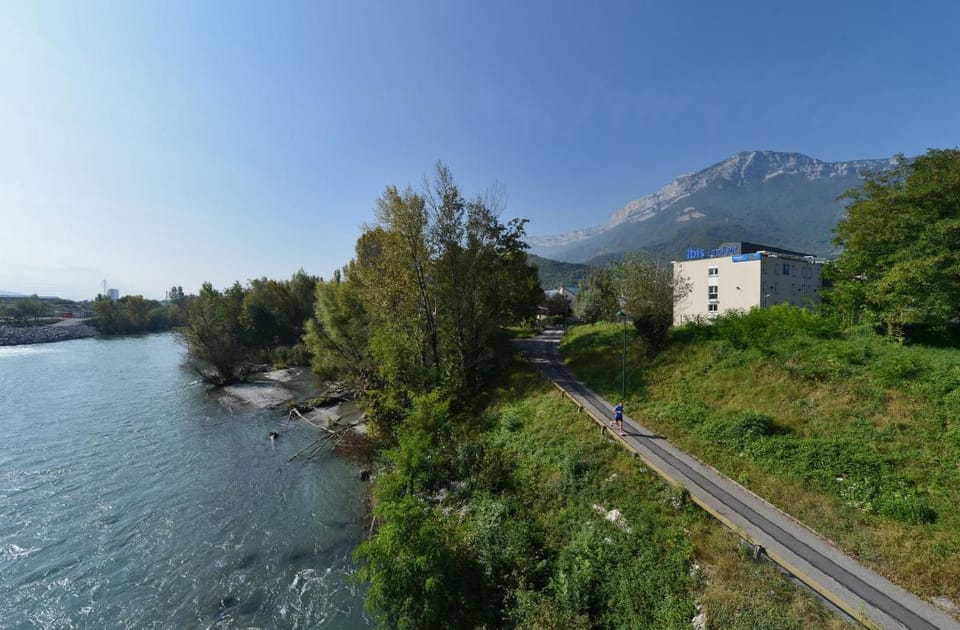 Ibis Budget Grenoble Sud Seyssins Hotel in Grenoble