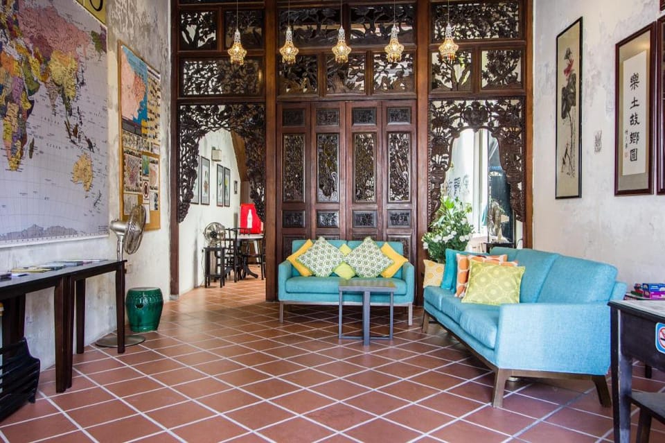 Carnarvon House Bed and Breakfast in George Town