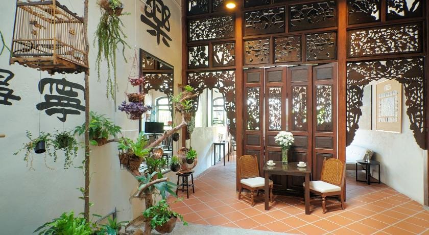 Carnarvon House Bed and Breakfast in George Town