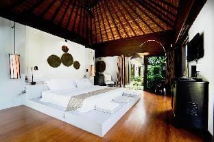 Tamarind Exclusive Villa (24pax) Pool, Tennis, Gym Villa in Chon Buri Changwat