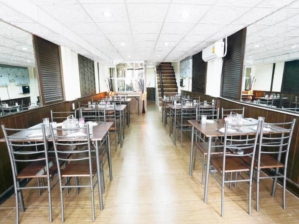 Sukhumvit 20 Guest House Bed and Breakfast in Bangkok