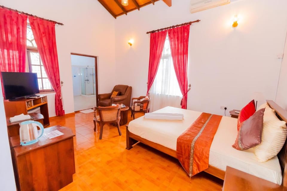 The Norfolk Heritage Airport Villa Hotel in Negombo