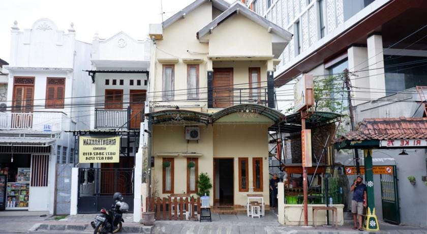 Khresna Guest House Malioboro Mitra RedDoorz Hotel in Yogyakarta