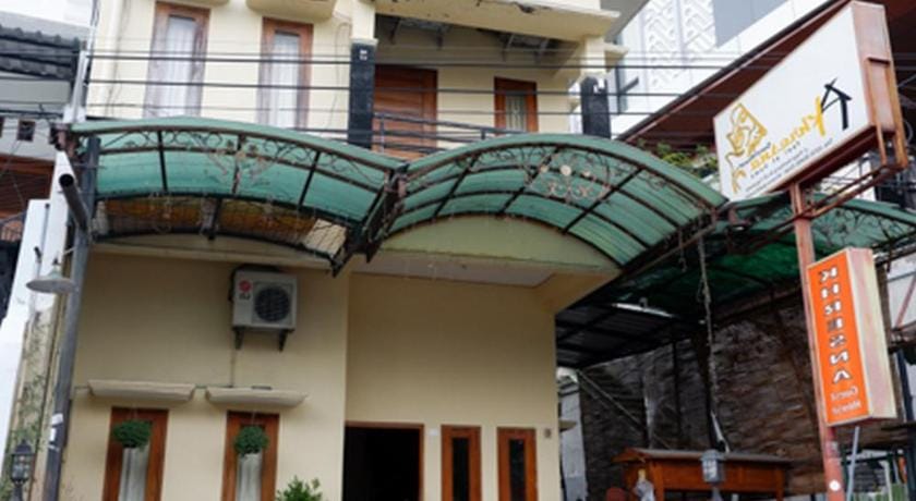Khresna Guest House Malioboro Mitra RedDoorz Hotel in Yogyakarta