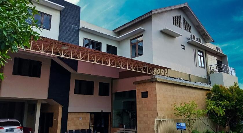 Gapura Residence by Sinergi Bed and Breakfast in Indonesia