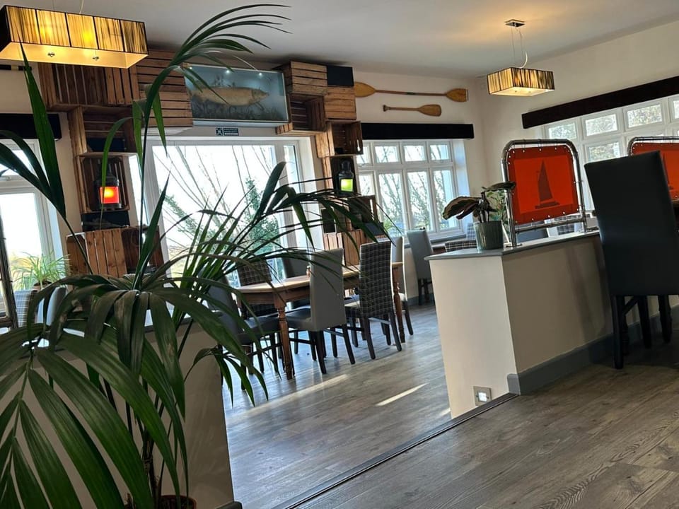 Waveney Inn & Hotel Bed and Breakfast in South Norfolk District