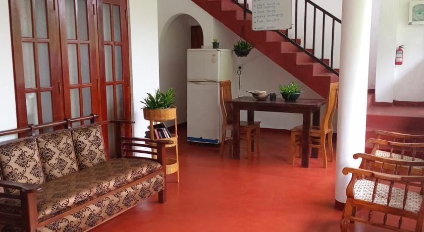 Pravindi Guest Home Bed and Breakfast in Mirissa