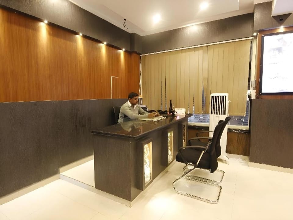 Hotel Prakaash Palace Hotel in Bengaluru