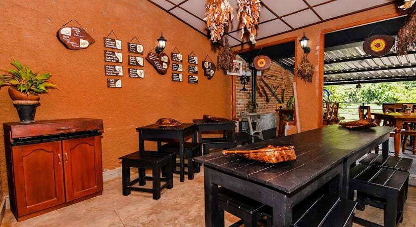 Thotupola Residence Bed and Breakfast in Gangawatakorale