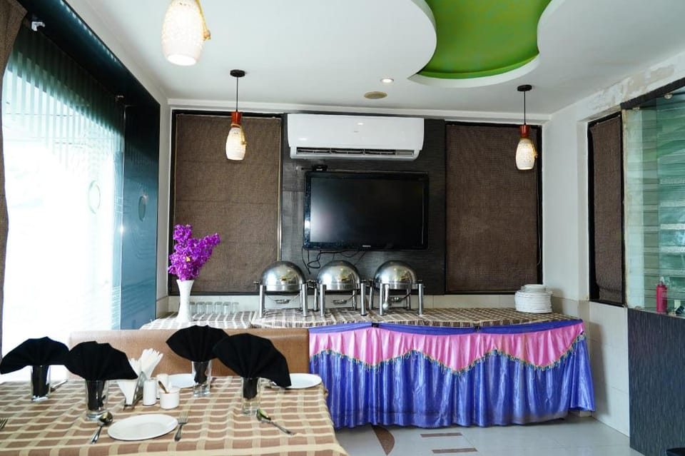 Marshall The Hotel Near Ahmedabad Railway Station Hotel in Ahmedabad