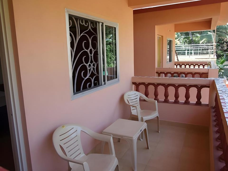 Empire Guest House Apartment in Calangute