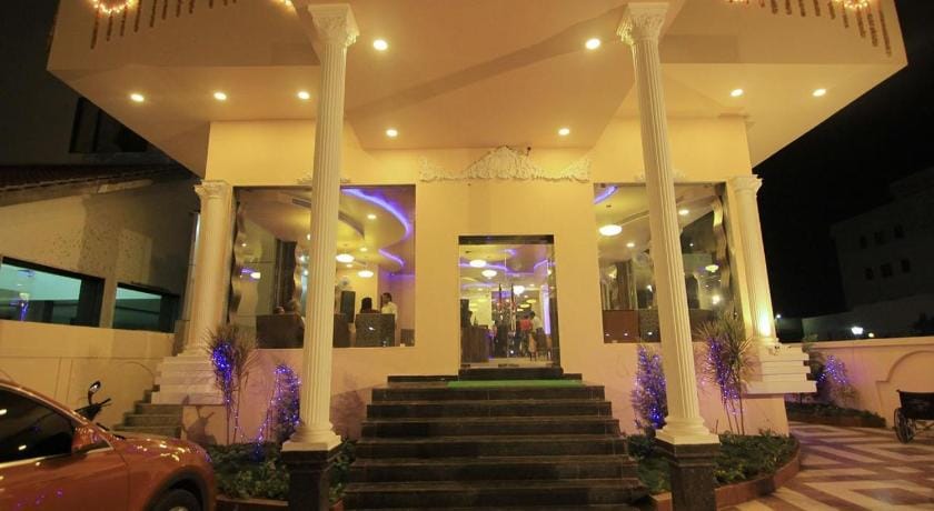 Saibaba International Supreme Hotel Hotel in Maharashtra