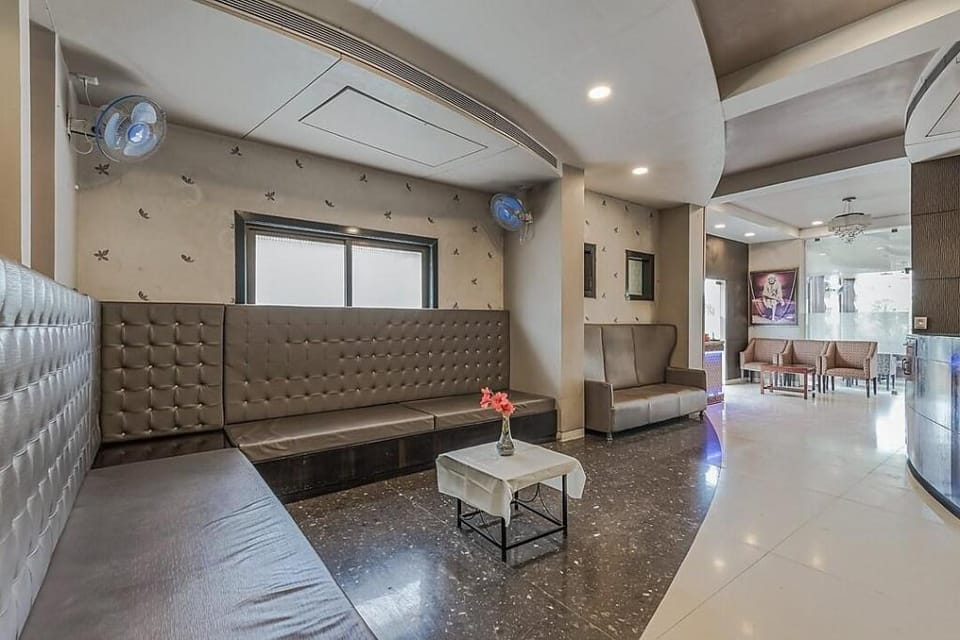 Saibaba International Supreme Hotel Hotel in Maharashtra