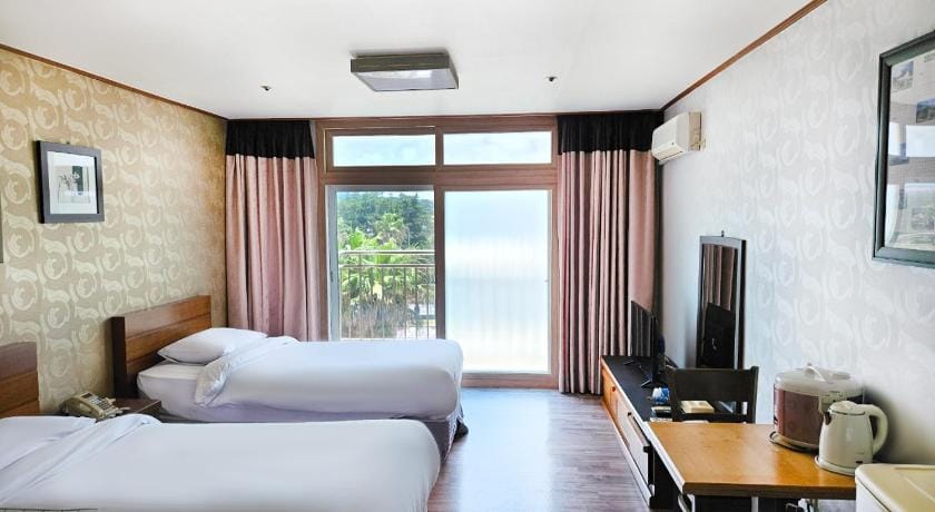 Il Sung Jeju Beach Resort Hotel in South Korea