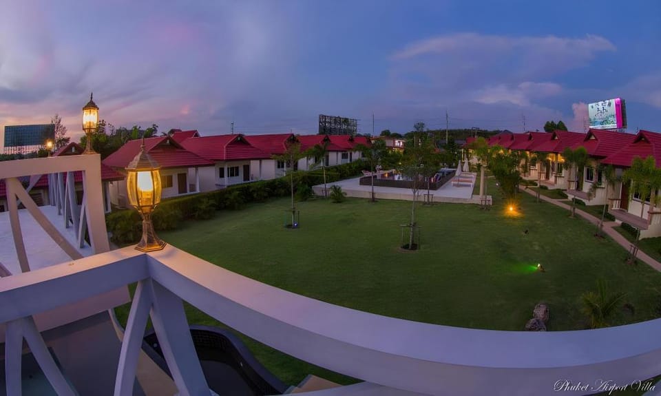 Phuket Airport Villa Hotel in Phuket