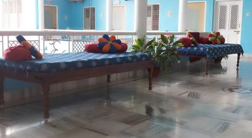 Sri Yoga Mandir Guest House Bed and Breakfast in Varanasi