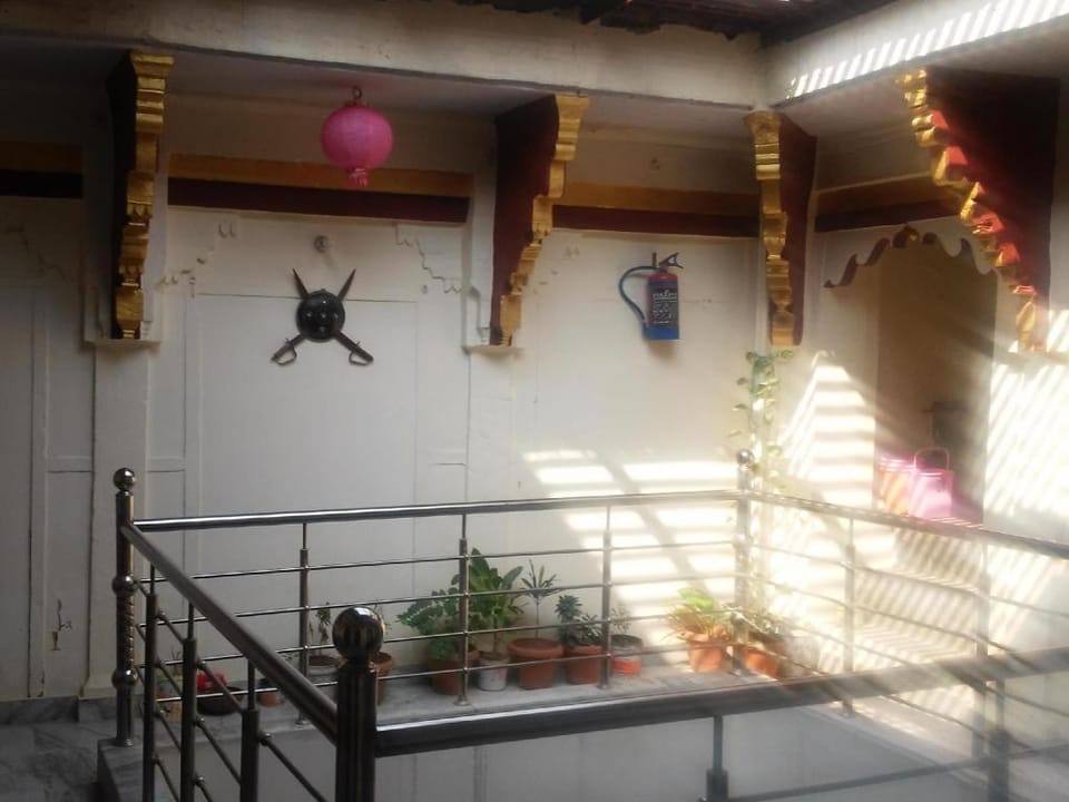 Kanha Paying Guest House Hotel in Varanasi