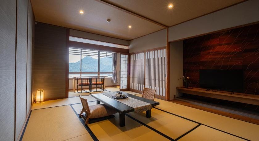 Keishokan Sazanamitei Guest House Ryokan in Hiroshima Prefecture