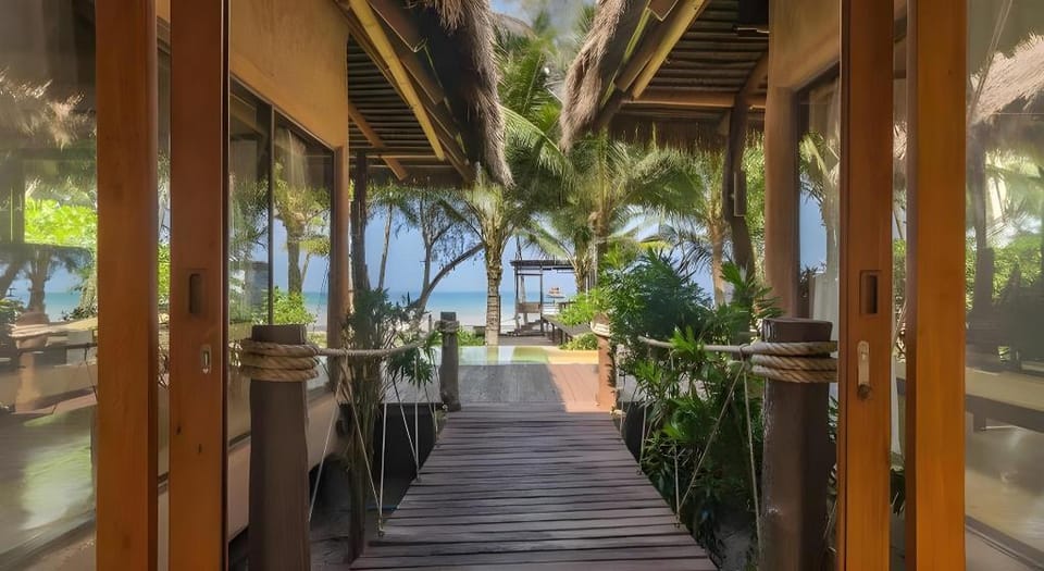 High Season Pool Villa & Spa Resort in Trat Changwat
