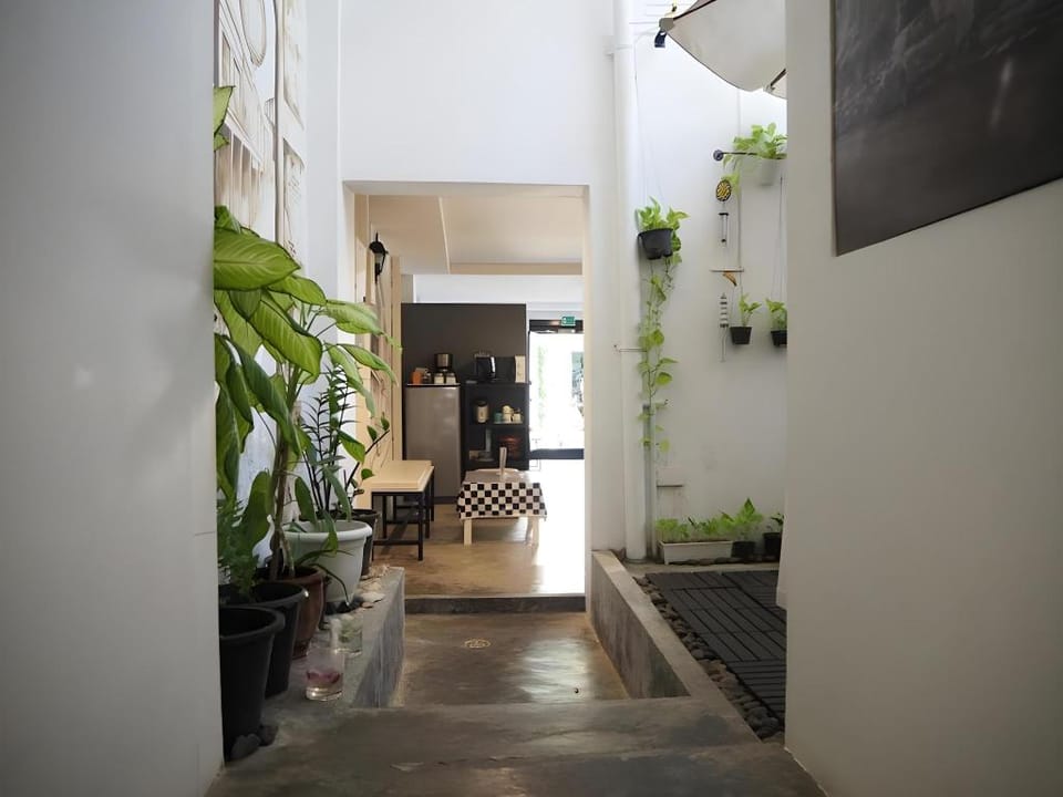 Chino Town Gallery Alley Bed and Breakfast in Wichit