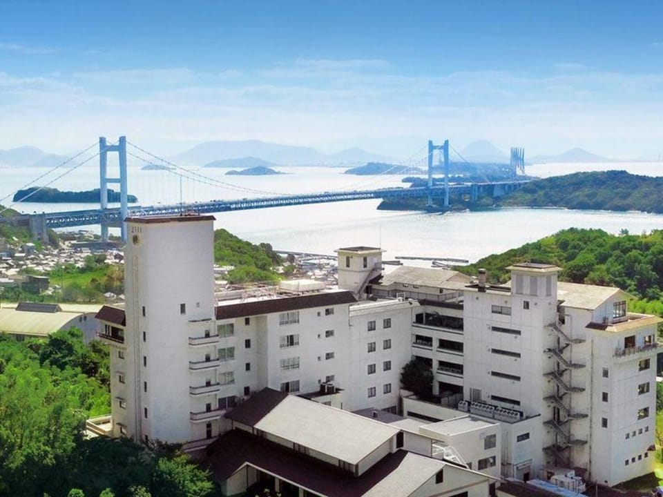 Washu Blue Resort Kasago Ryokan in Japan