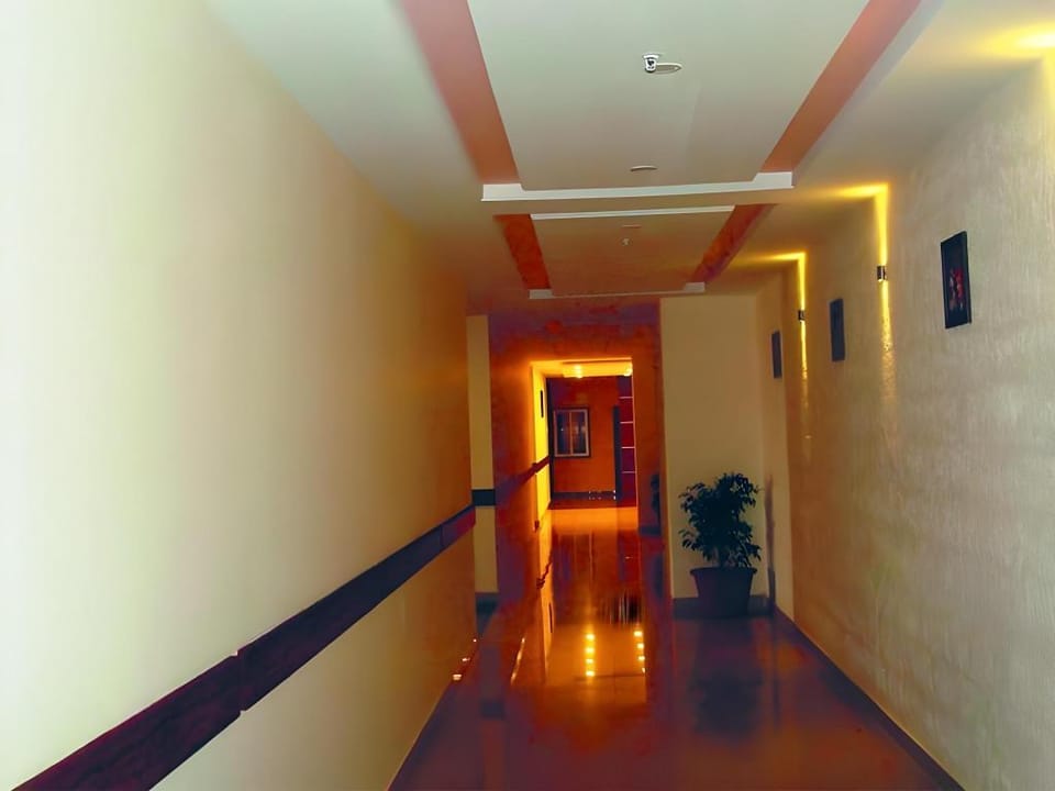 Hotel Kadamba Guestline Hotel in Bengaluru