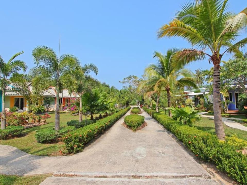 Maikhao Home Garden Bungalow Bed and Breakfast in Mai Khao