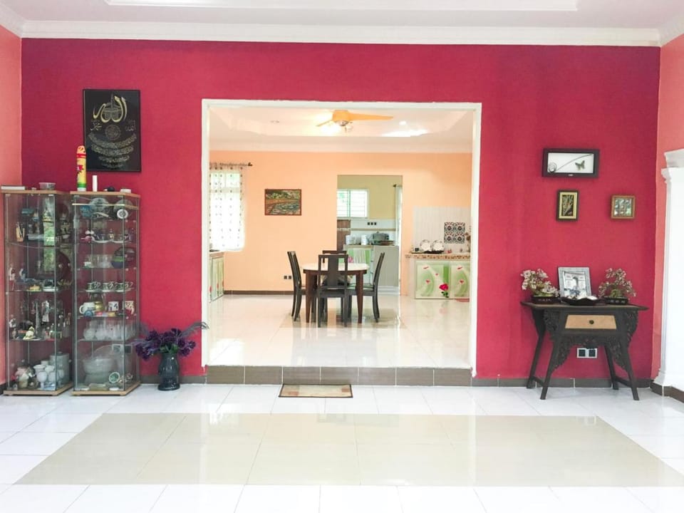 Kapal Terbang Guest House Langkawi Vacation rental in Kedah