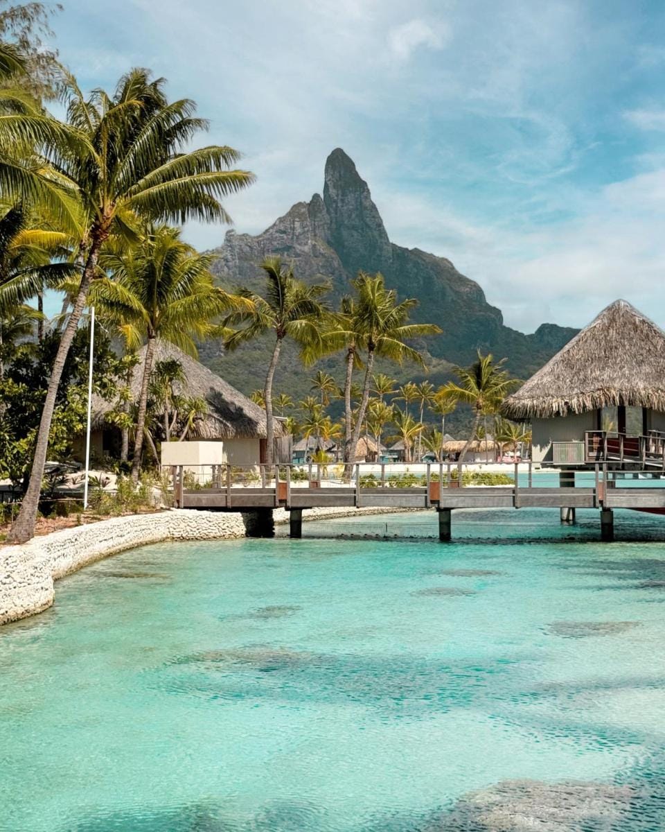 Westin Bora Bora Resort & Spa Hotel in Bora-Bora