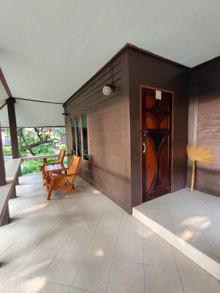 Phayam Coconut Beach Resort Resort in Ko Phayam