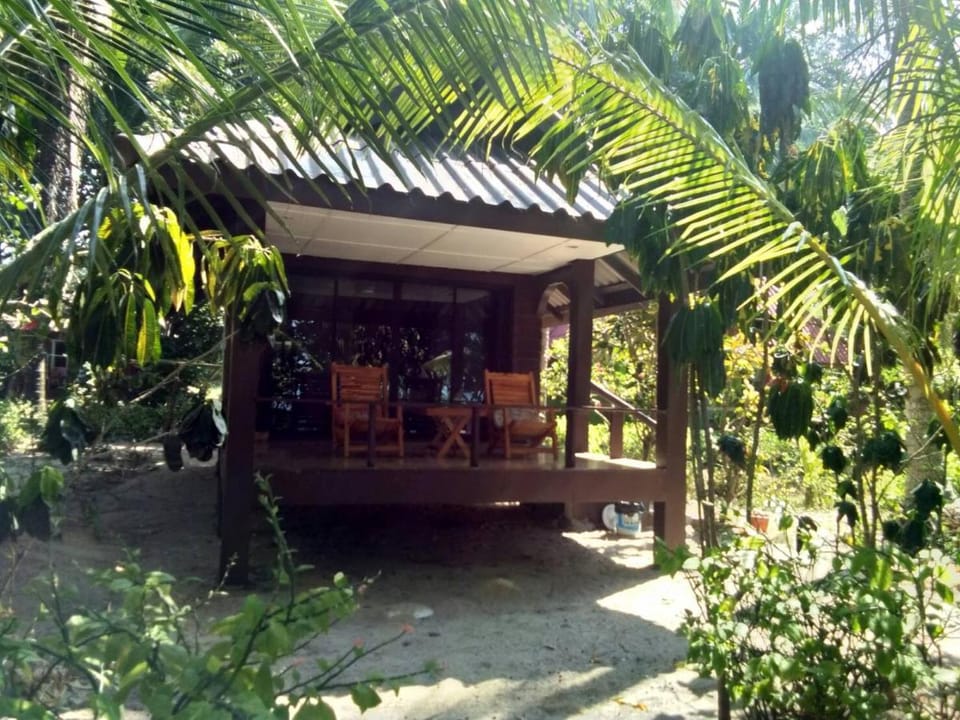 Phayam Coconut Beach Resort Resort in Ko Phayam