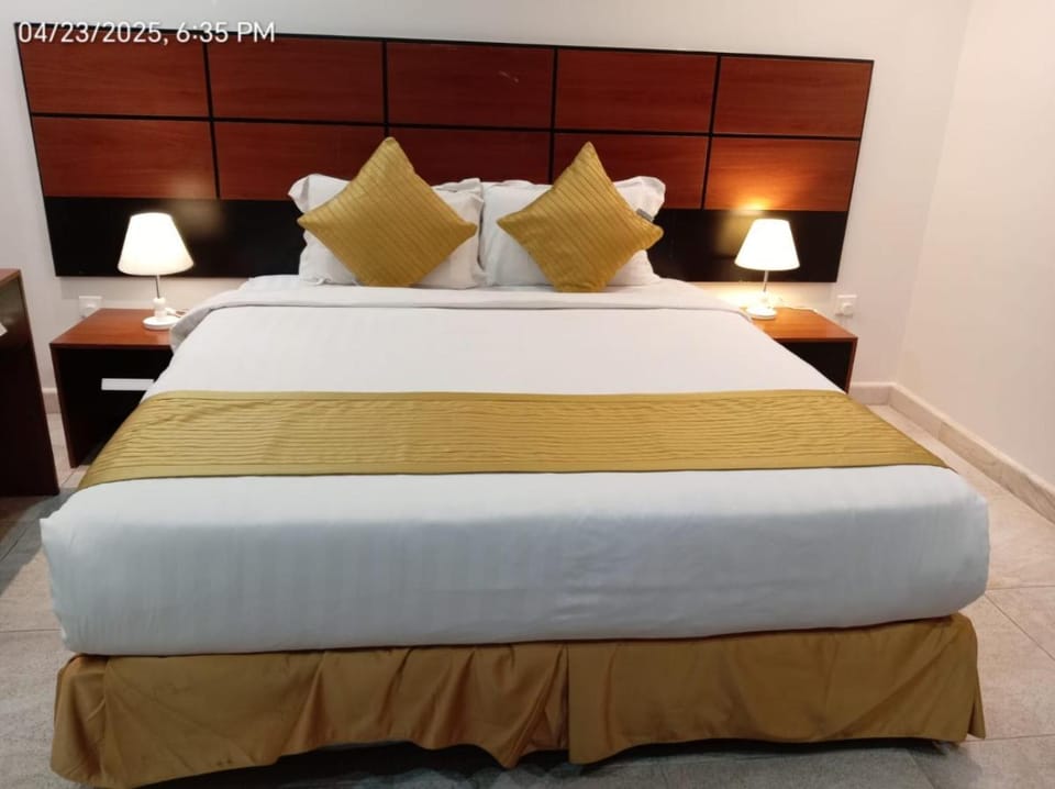 الفرسان المتحده للشقق المخدومه الحمدانيه شارع ابو اسحق الخياط Apartment hotel in Jeddah