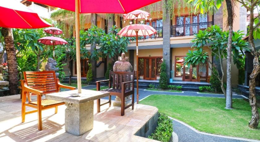 Gora Beach Inn Hotel in Kuta